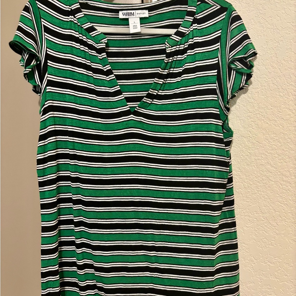White House Black Market Green and Black Fitted Tee